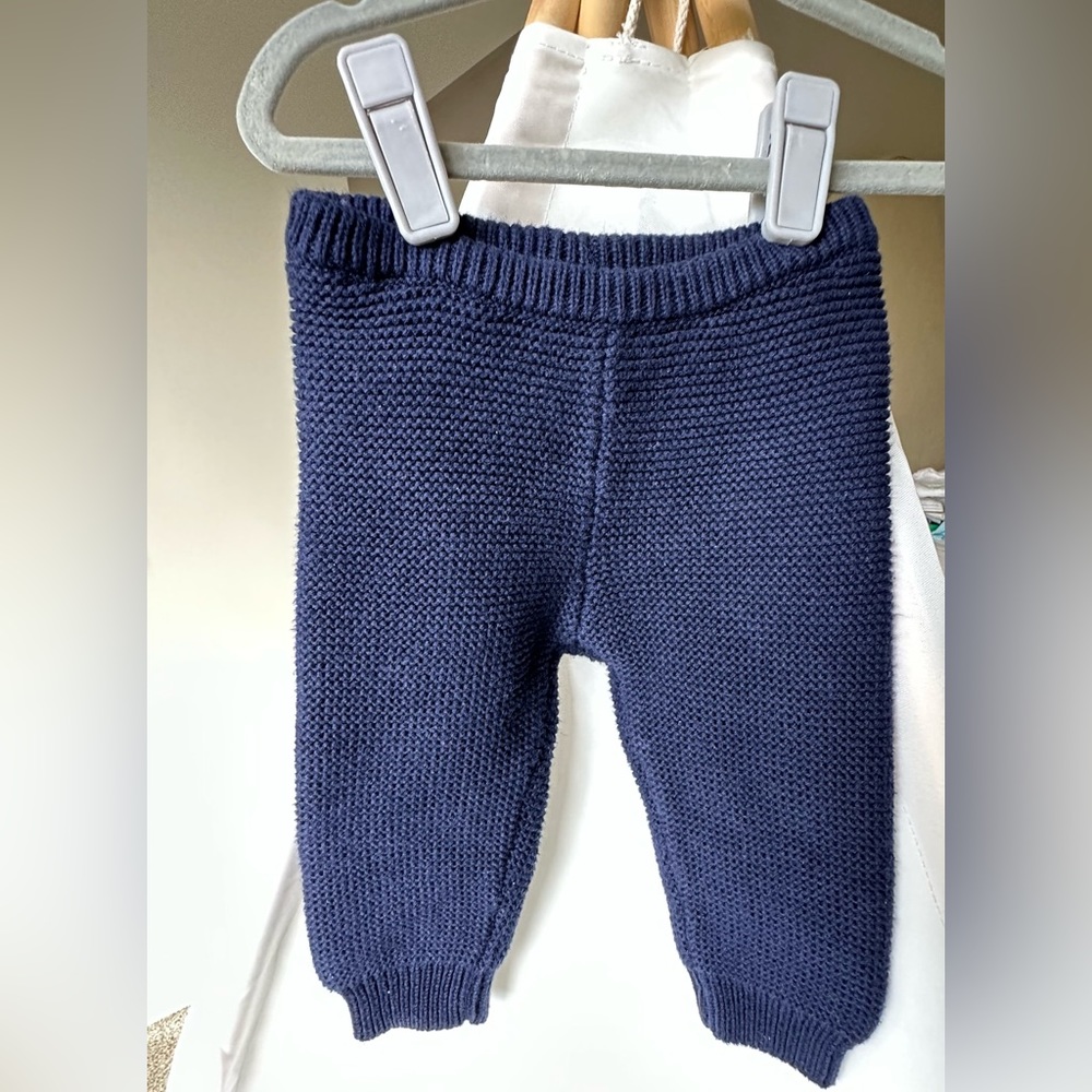 BABY GAP sweater pants.  Size:3-6 months